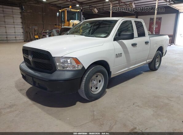 1C6RR6FG2JS296544 2018 RAM 1500 Белый Передняя левая четверть