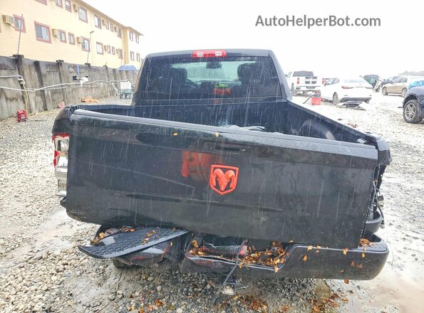 1C6RR6FG4JS188569 2018 RAM 1500 Black Vista trasera