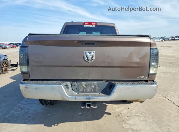 1C6RR6FG5KS609121 2019 RAM 1500 Brown Widok z tyłu