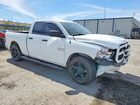 2018 Ram 1500 St Белый vin: 1C6RR6FG9JS280308