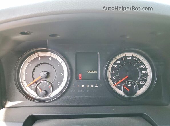 1C6RR6FG9JS280308 2018 RAM 1500 Белый Вид щитка приборов