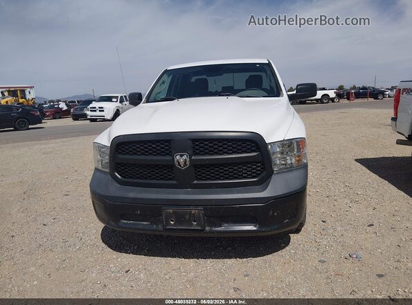 1C6RR6FG9JS322296 2018 RAM 1500 White Vista del cuadro de instrumentos