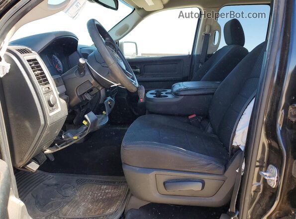 1C6RR6FG9JS340166 2018 RAM 1500 Черный Вид салона спереди