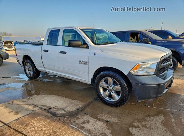 1C6RR6FGXJS262948 2018 RAM 1500 Белый Передняя правая четверть