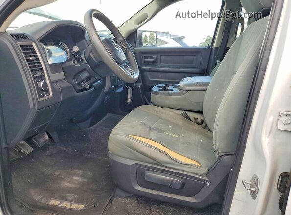 1C6RR6FT0GS118928 2016 RAM 1500 Белый Вид салона спереди