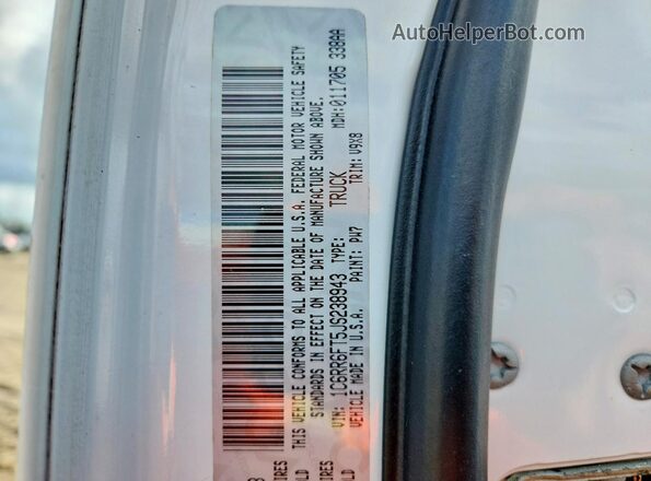 1C6RR6FT5JS238943 2018 RAM 1500 Белый Вид подкапотного пространства