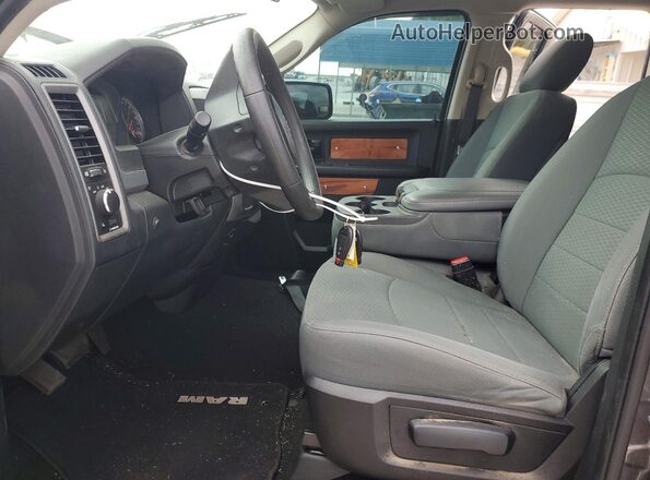 1C6RR6FT6GS293152 2016 RAM 1500 Угольный Вид салона спереди