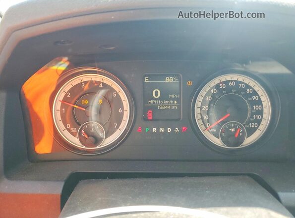 1C6RR6GG4GS277601 2016 RAM 1500 Серый Вид щитка приборов