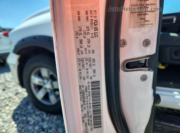 1C6RR6GG8GS306193 2016 RAM 1500 Белый Вид подкапотного пространства