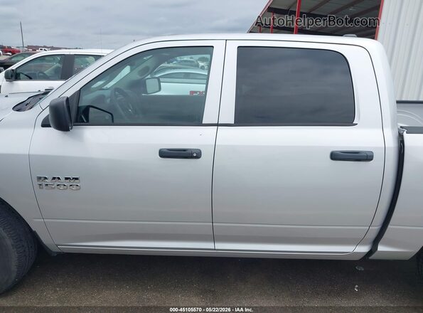 1C6RR6KG1JS303621 2018 RAM 1500 Silver Widok wnętrza 360 stopni