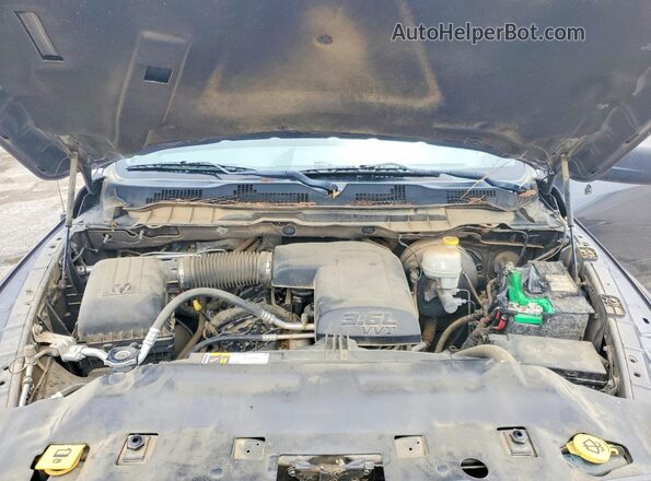 1C6RR6KG6GS128209 2016 RAM 1500 Gray Rear interior view