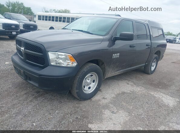 1C6RR6KG6JS292521 2018 RAM 1500 Gray Առջևի ձախ երեք քառորդ տեսարան