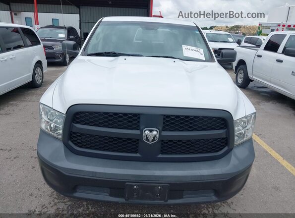 1C6RR6KG9JS298605 2018 RAM 1500 White Widok z przodu