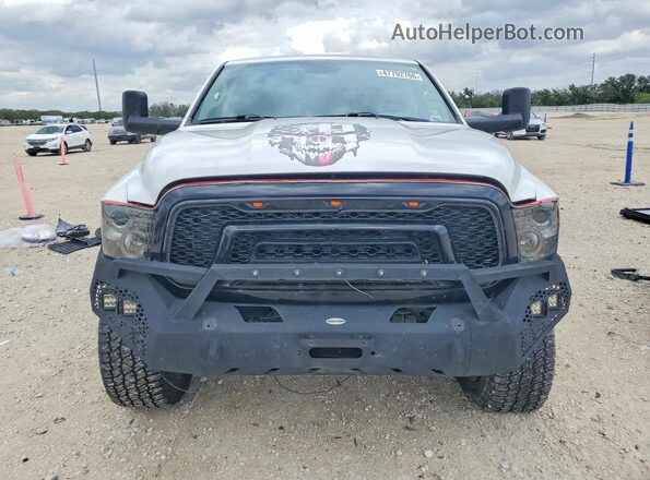 1C6RR6LT3JS123813 2018 RAM 1500 White Widok z przodu
