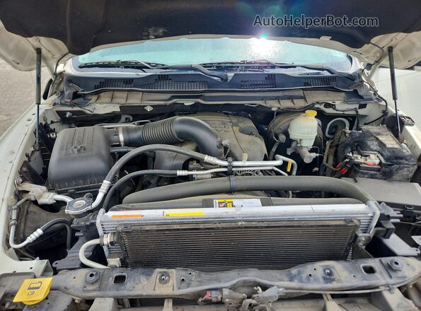 1C6RR6LT6GS242447 2016 RAM 1500 Белый Вид задней части салона