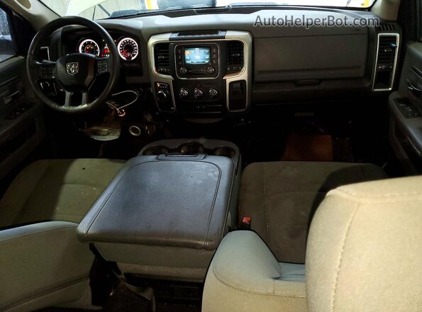 1C6RR6TT1LS102574 2020 RAM 1500 Белый Вид панели приборов