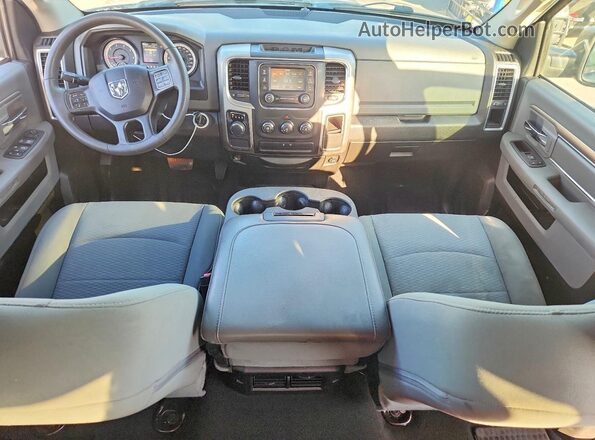1C6RR6TT2LS103510 2020 RAM 1500 Blue Widok deski rozdzielczej