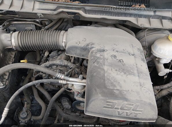 1C6RR7FG0KS645658 2019 RAM 1500 CLASSIC Серый Вид сзади