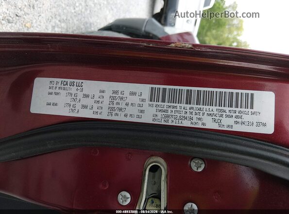 1C6RR7FG2JS294184 2018 RAM 1500 Maroon Widok komory silnika