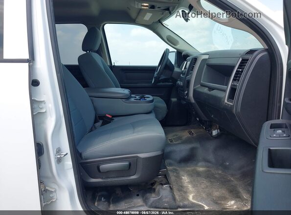 1C6RR7FG3KS632872 2019 RAM 1500 CLASSIC Белый Вид салона спереди