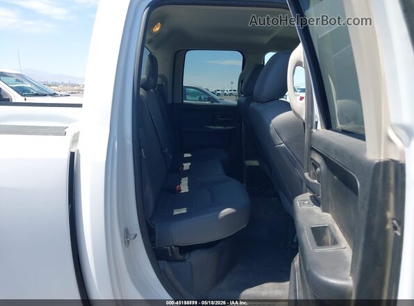 1C6RR7FG5JS297175 2018 RAM 1500 White VIN կոդի պիտակի տեսք