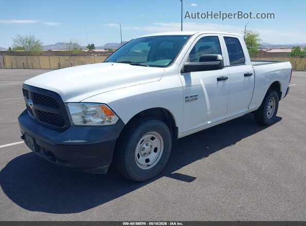 1C6RR7FG5JS297175 2018 RAM 1500 White Առջևի ձախ երեք քառորդ տեսարան
