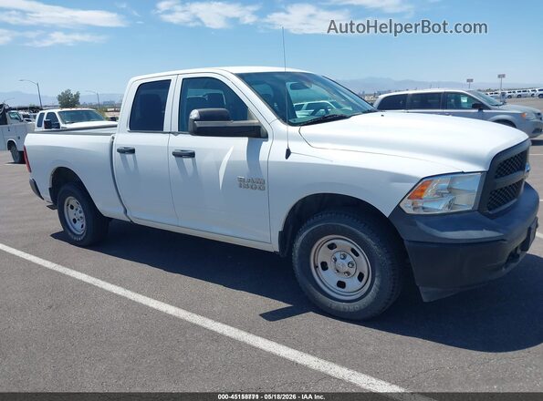 1C6RR7FG5JS297175 2018 RAM 1500 White Սալոնի հետևի տեսք