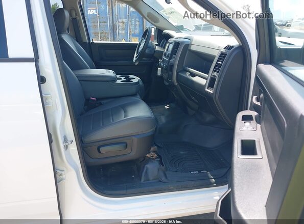 1C6RR7FG8JS289555 2018 RAM 1500 White Vista interior delantera