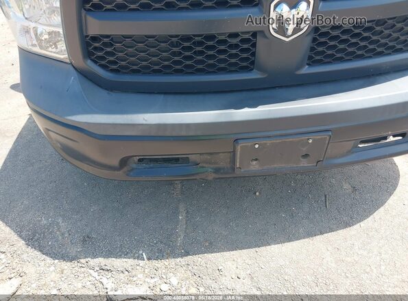 1C6RR7FG8JS289555 2018 RAM 1500 White Vista frontal