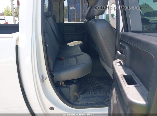 1C6RR7FG8JS289555 2018 RAM 1500 White Vista de la etiqueta del VIN