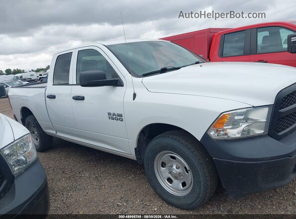 1C6RR7FG9JS284414 2018 RAM 1500 Белый Вид задней части салона