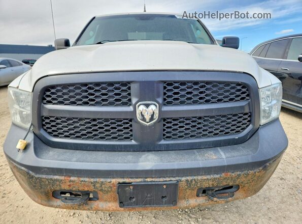 1C6RR7FM1GS146865 2016 RAM 1500 White Widok z przodu