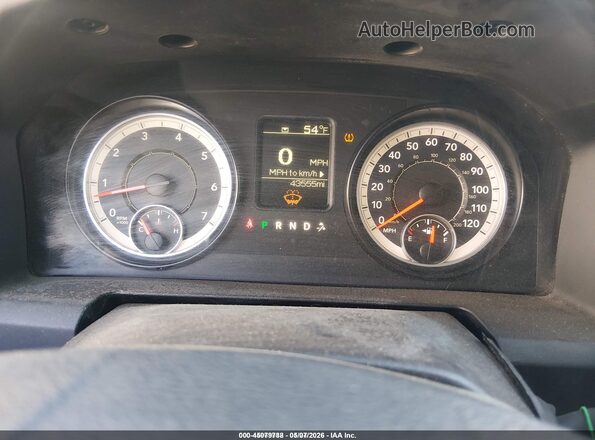 1C6RR7FT7GS102344 2016 RAM 1500 Gray Հետևի նստատեղերի տեսք