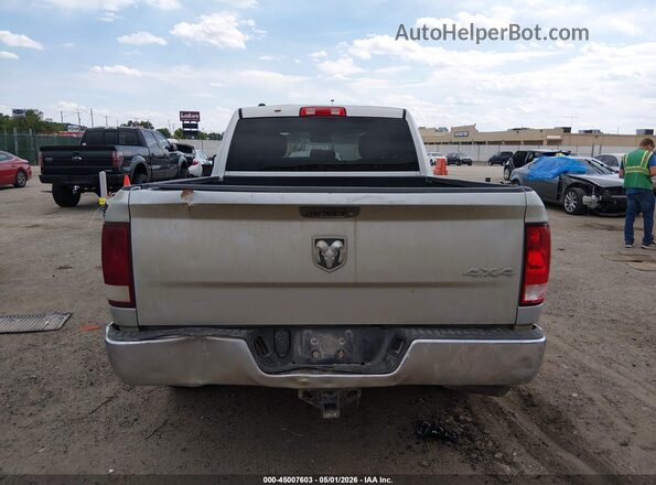 1C6RR7FT8GS230463 2016 RAM 1500 Серебряный 