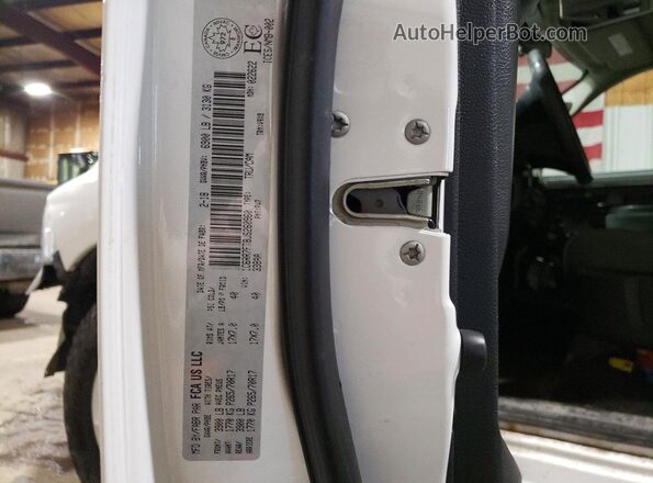 1C6RR7FT8JS260960 2018 RAM 1500 White Widok naklejki z numerem VIN