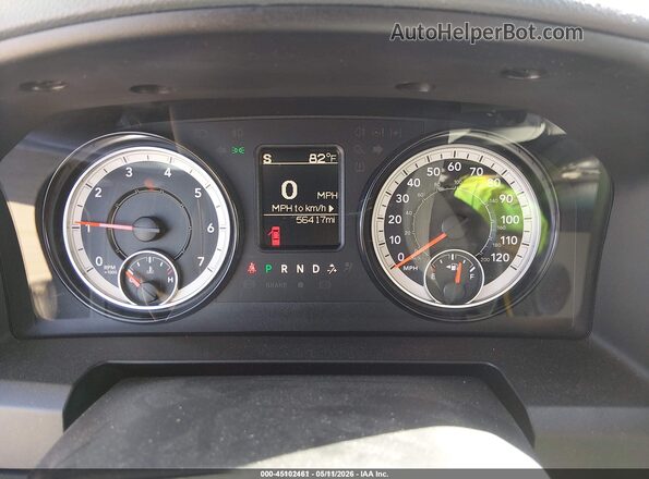 1C6RR7FT9JS306702 2018 RAM 1500 Синий Вид задних сидений