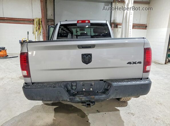 1C6RR7GG2LS123811 2020 RAM 1500 Gray Rear view