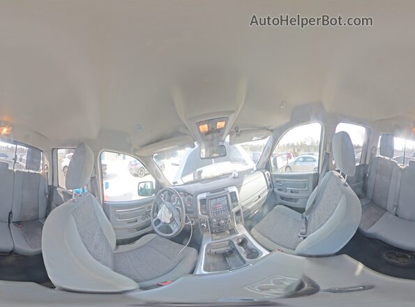 1C6RR7GT7LS122991 2020 RAM 1500 Silver Widok wnętrza 360 stopni