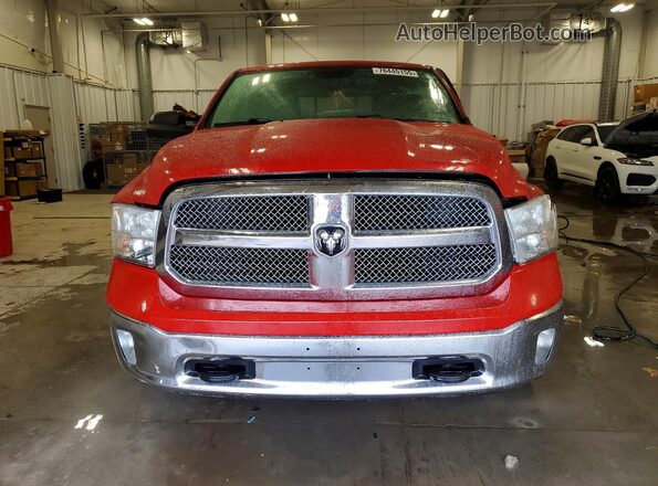 1C6RR7GT8JS165569 2018 RAM 1500 Red Widok z przodu