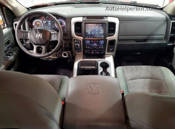 1C6RR7GT8JS165569 2018 RAM 1500 Red Widok deski rozdzielczej