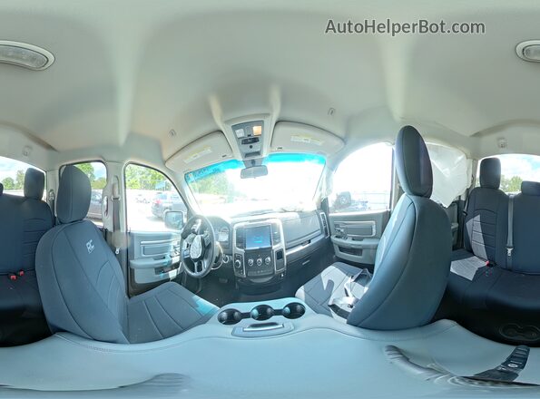 1C6RR7GT8JS315793 2018 RAM 1500 White Vista interior de 360 grados