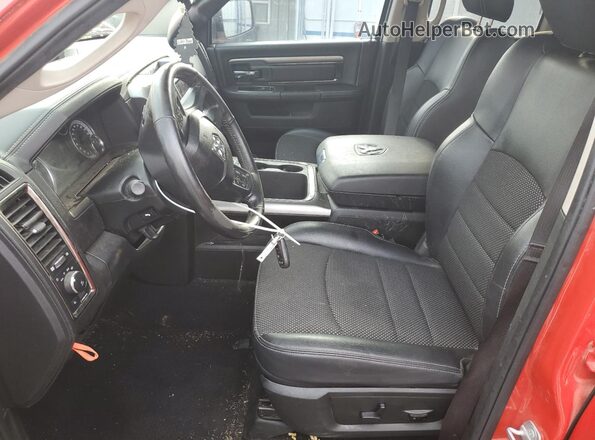 1C6RR7HT2JS154548 2018 RAM 1500 Red Vista interior delantera