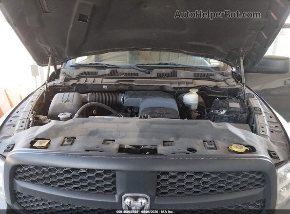 1C6RR7KG1HS740454 2017 RAM 1500 Серый Вид сзади