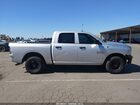 2018 Ram 1500 Express  4x4 5'7 Box Серебряный vin: 1C6RR7KG1JS146940