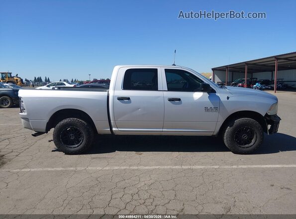 1C6RR7KG1JS146940 2018 RAM 1500 Серебряный Панорамный вид салона 360°