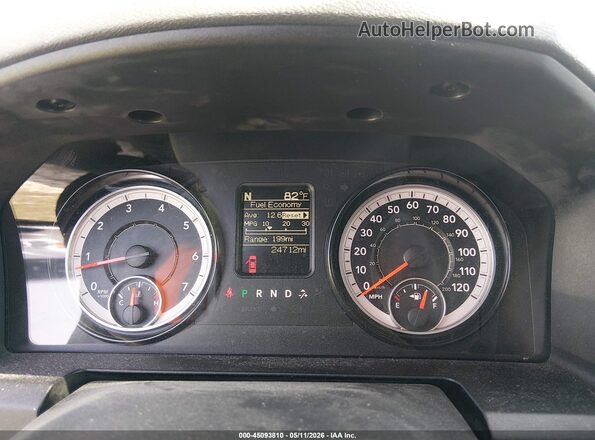 1C6RR7KG2GS339851 2016 RAM 1500 Black Widok tylnych siedzeń