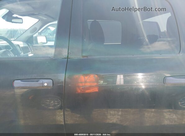 1C6RR7KG2GS339851 2016 RAM 1500 Black Widok wnętrza 360 stopni