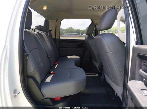 1C6RR7KG6JS315849 2018 RAM 1500 White Widok naklejki z numerem VIN