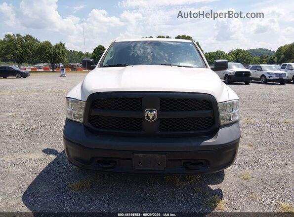 1C6RR7KG6JS315849 2018 RAM 1500 White Widok z przodu