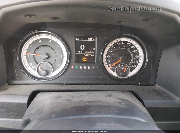 1C6RR7KGXJS306667 2018 RAM 1500  Հետևի նստատեղերի տեսք